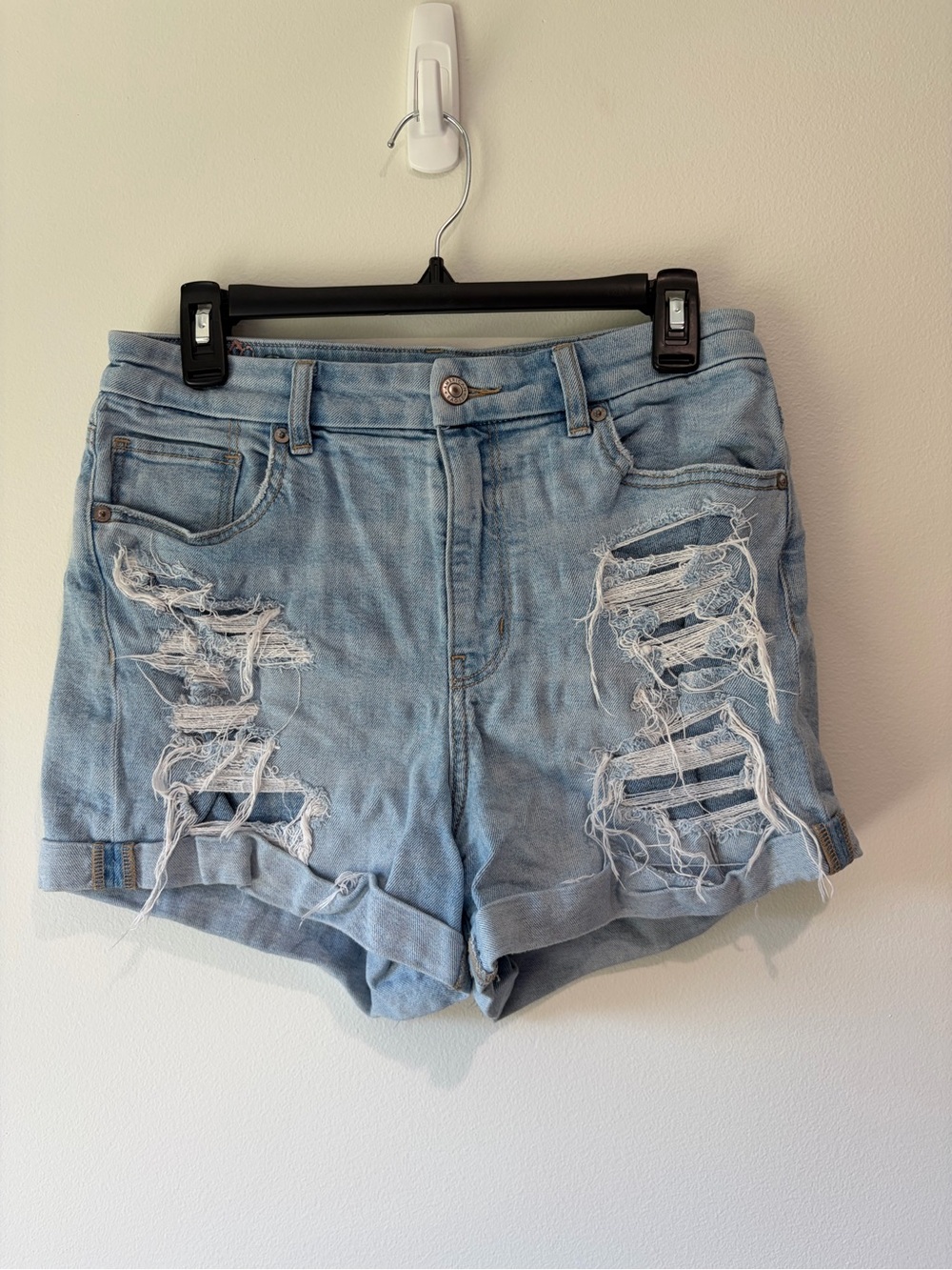 American Eagle Stretch Embroidered Jean Shorts Size 10